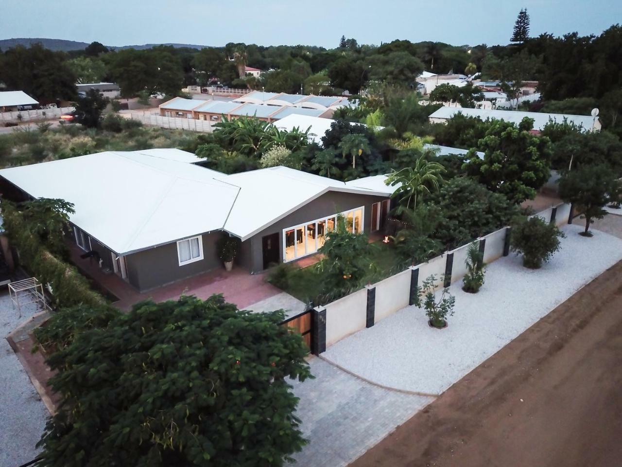 Haus Mopanie Apartment Tsumeb Ngoại thất bức ảnh