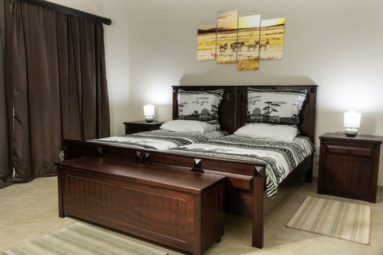 Haus Mopanie Apartment Tsumeb Ngoại thất bức ảnh