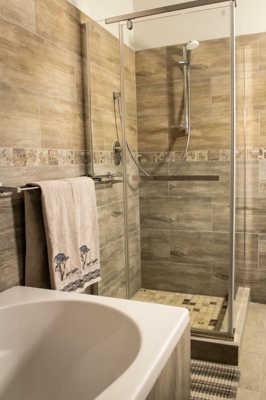 Haus Mopanie Apartment Tsumeb Ngoại thất bức ảnh